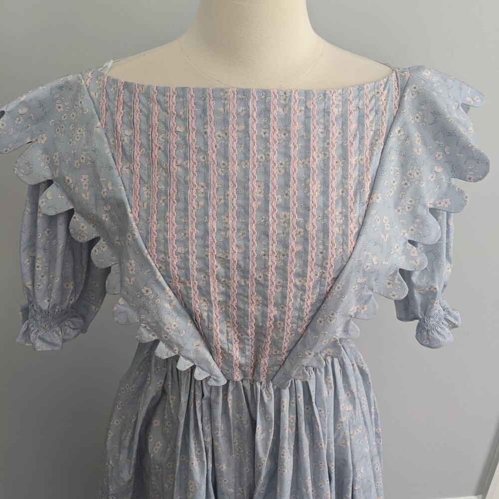 Dondolo Women's Puff Smocked Embroidered Dress Medium Cottagecore - Picture 8 of 11